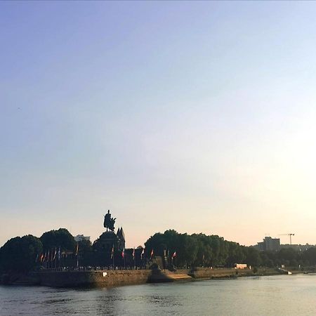 Auszeit Rhein-Mosel Apartman Waldesch Kültér fotó