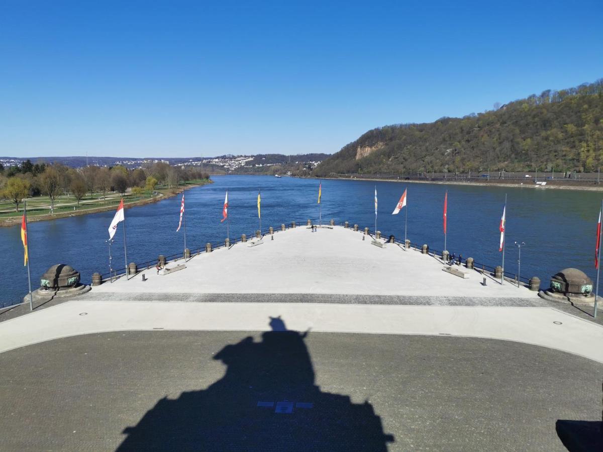 Auszeit Rhein-Mosel Apartman Waldesch Kültér fotó