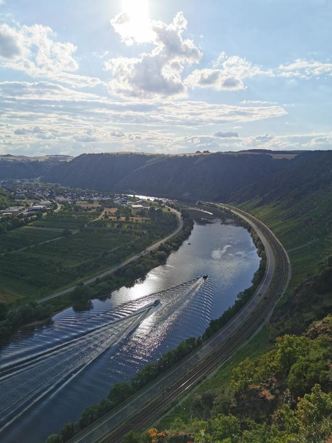 Auszeit Rhein-Mosel Apartman Waldesch Kültér fotó