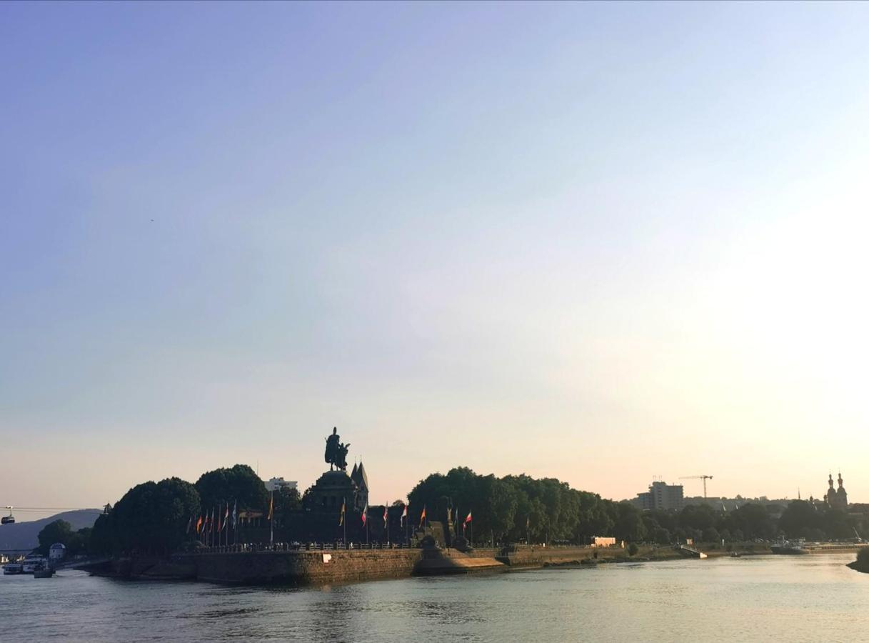 Auszeit Rhein-Mosel Apartman Waldesch Kültér fotó